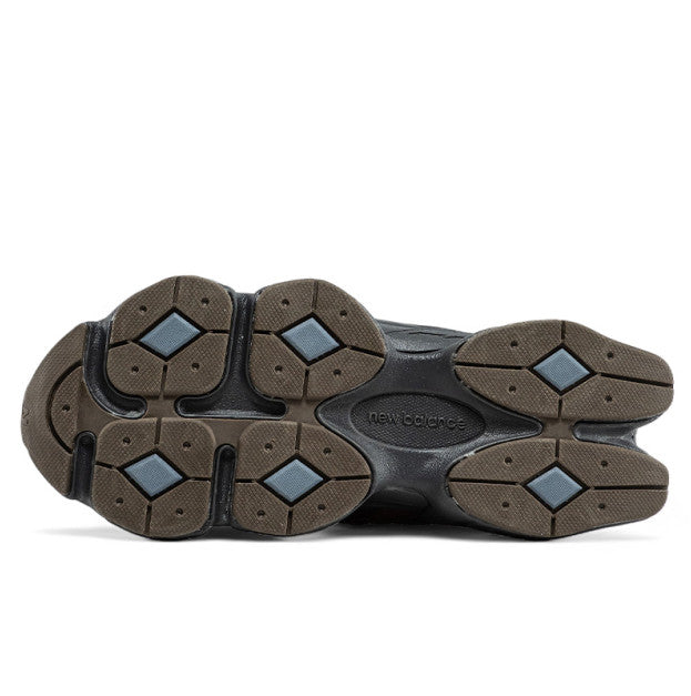 New Balance 9060 Beef & Brocoli